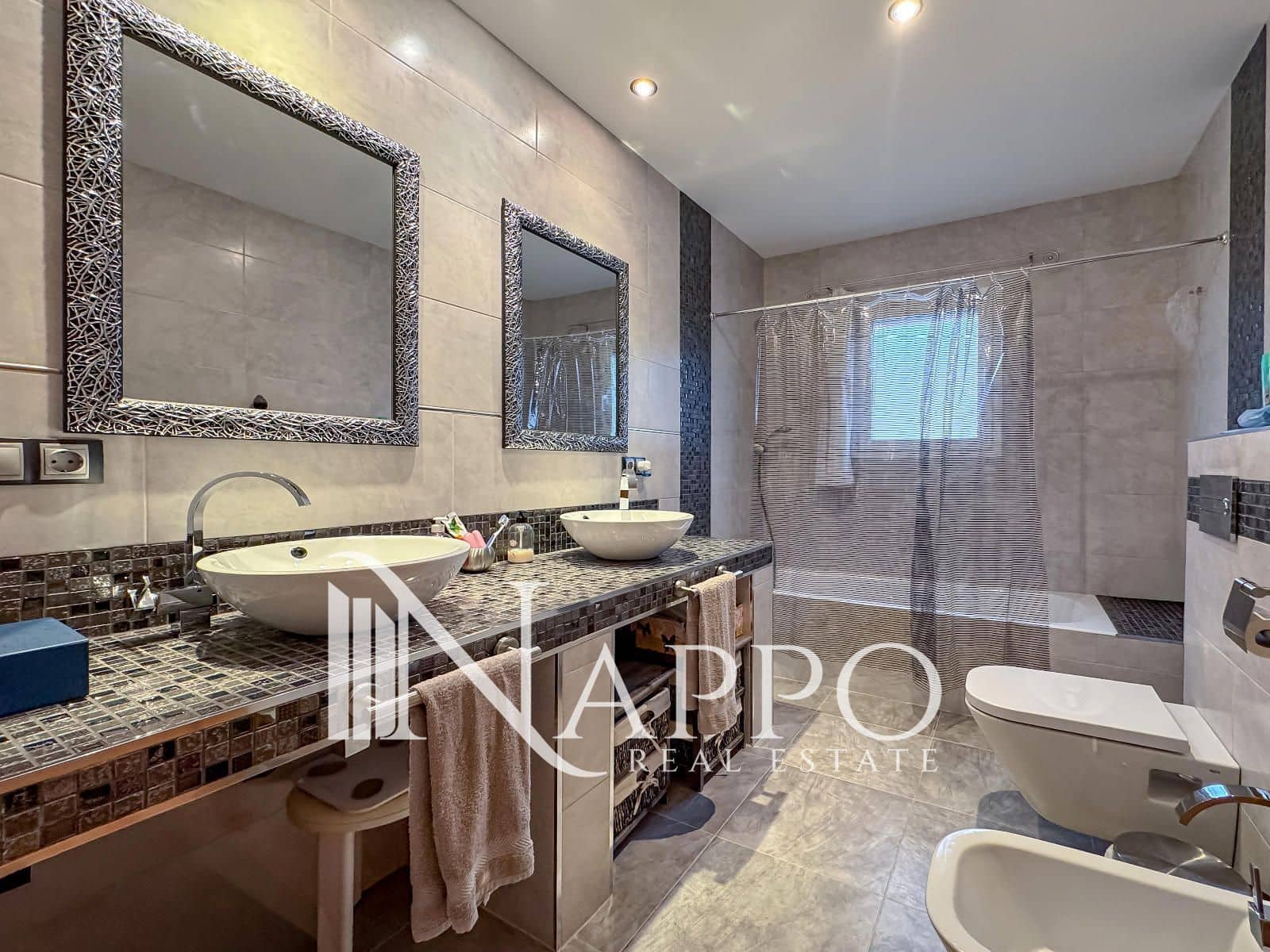 4 soveværelse Villa til salg i Son Ferrer med garage - € 749.000 (Ref: 9410386)