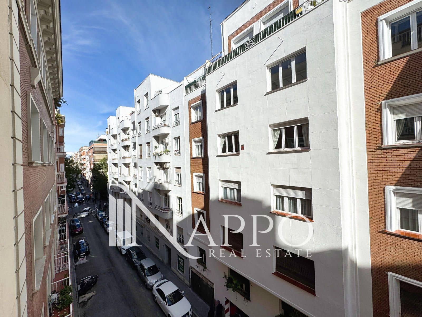 2 slaapkamer Flat te koop in Madrid stad - € 695.000 (Ref: 9414943)