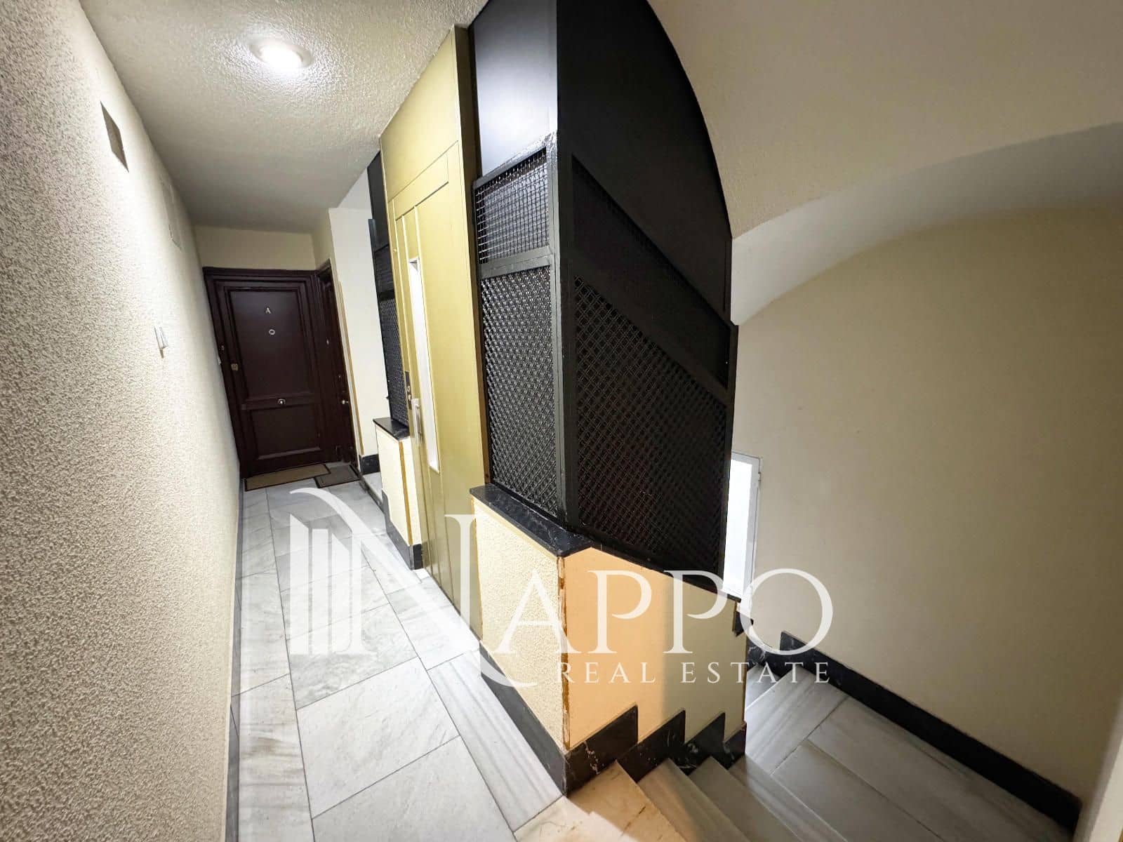 2 slaapkamer Flat te koop in Madrid stad - € 695.000 (Ref: 9414943)