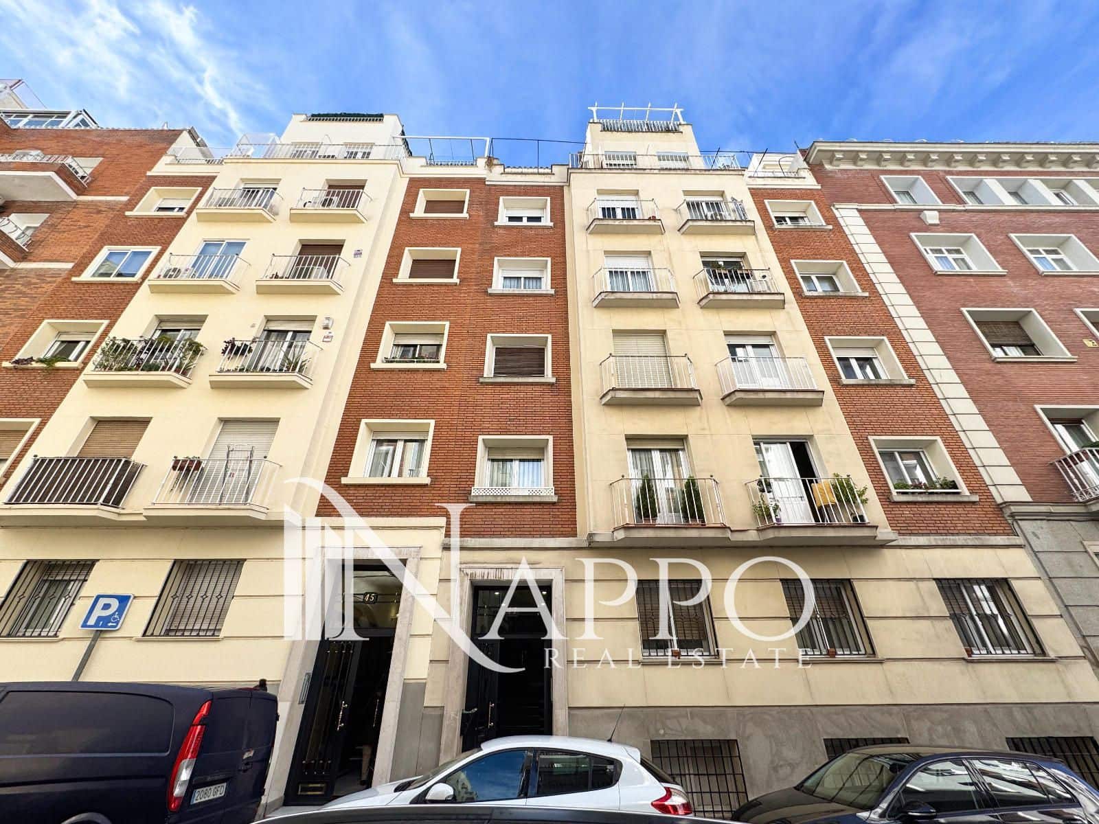 2 slaapkamer Flat te koop in Madrid stad - € 695.000 (Ref: 9414943)