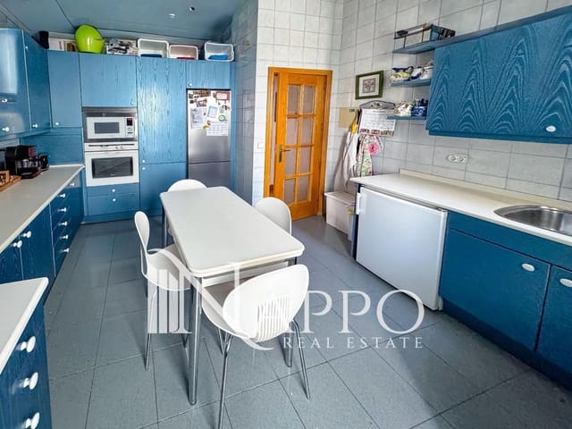 4 quarto Penthouse para venda em Madrid cidade - 1 795 000 € (Ref: 9415465)