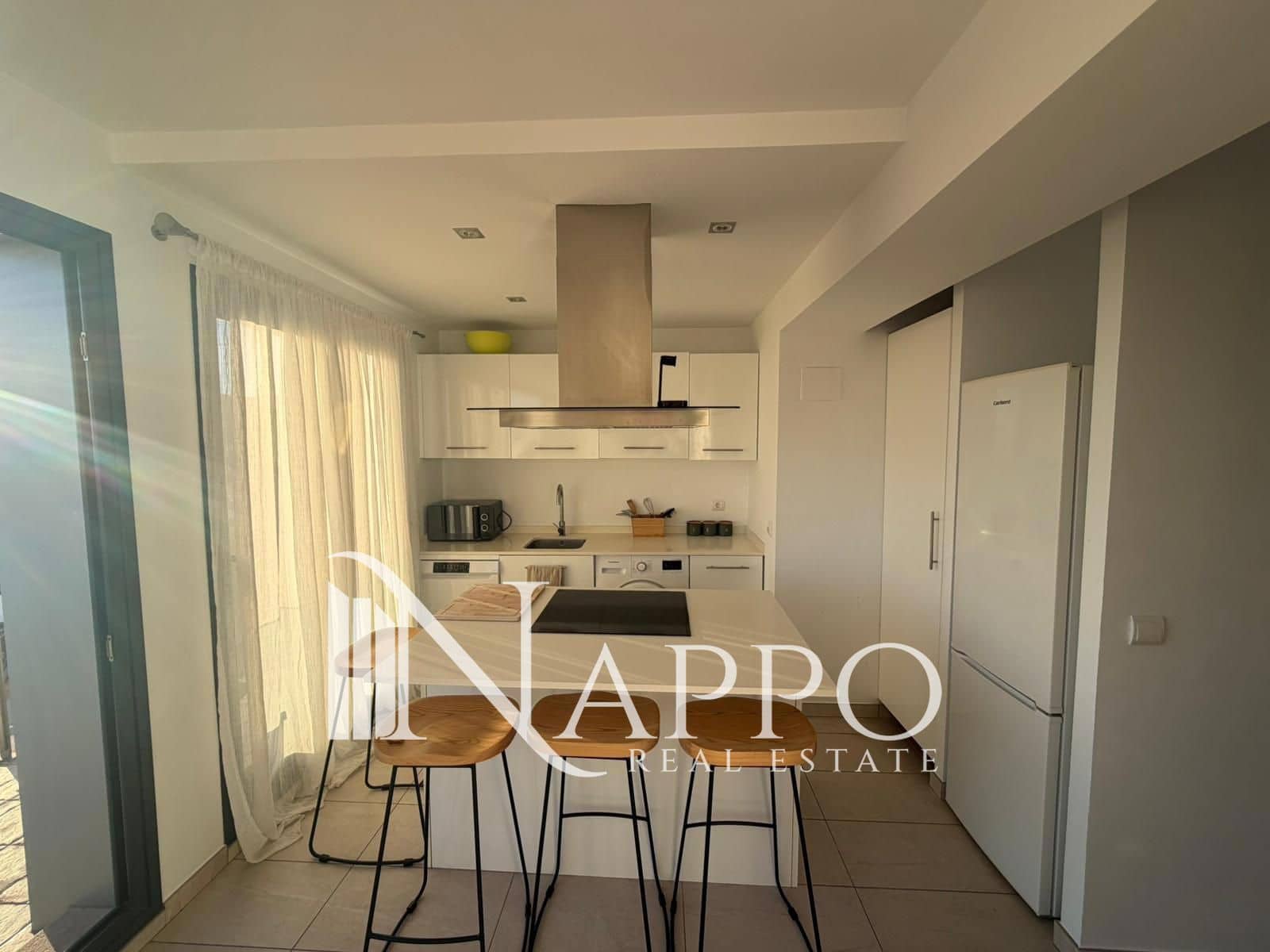 2 soverom Penthouse til leie i Palma de Mallorca med garasje - € 2 000 (Ref: 9426224)