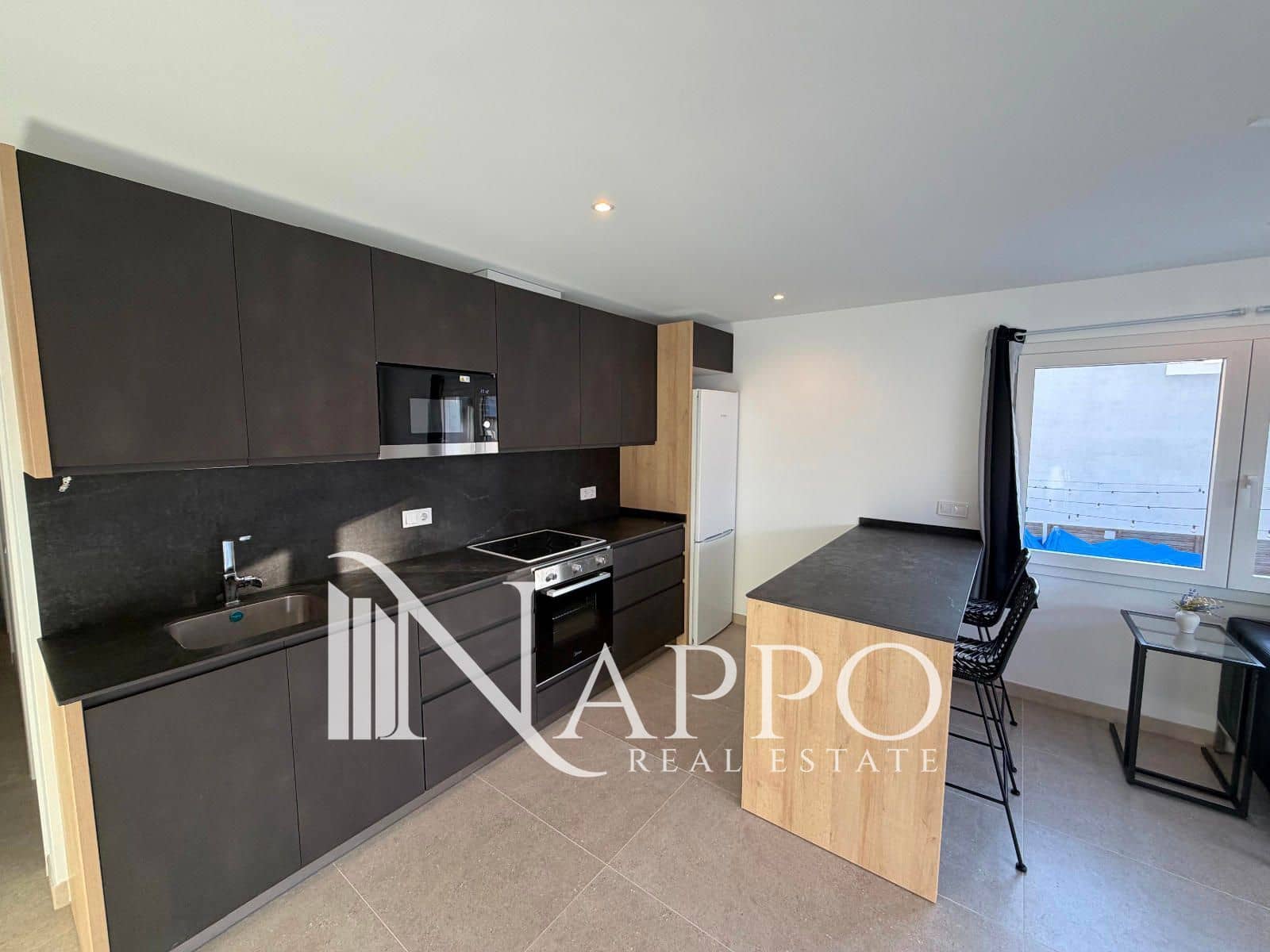 2 bedroom Flat for rent in Palma de Mallorca - € 1,400 (Ref: 9432540)