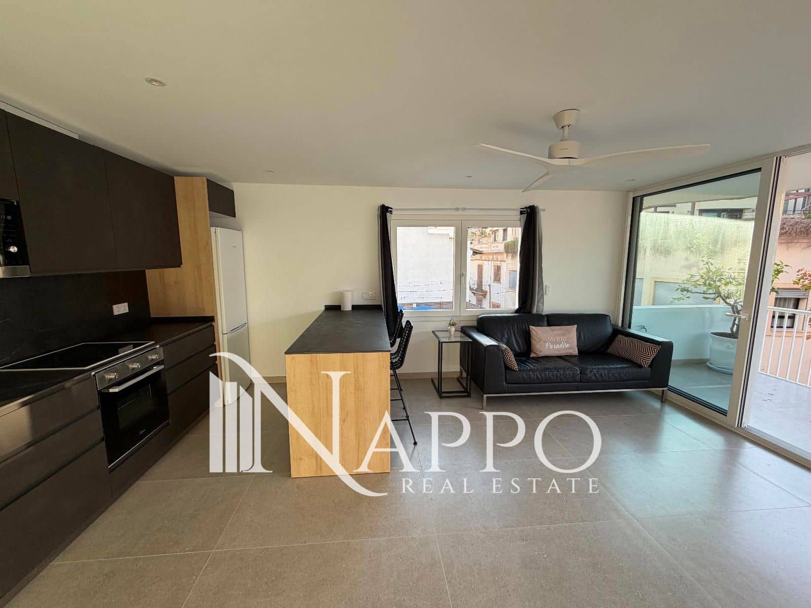 2 bedroom Flat for rent in Palma de Mallorca - € 1,400 (Ref: 9432540)