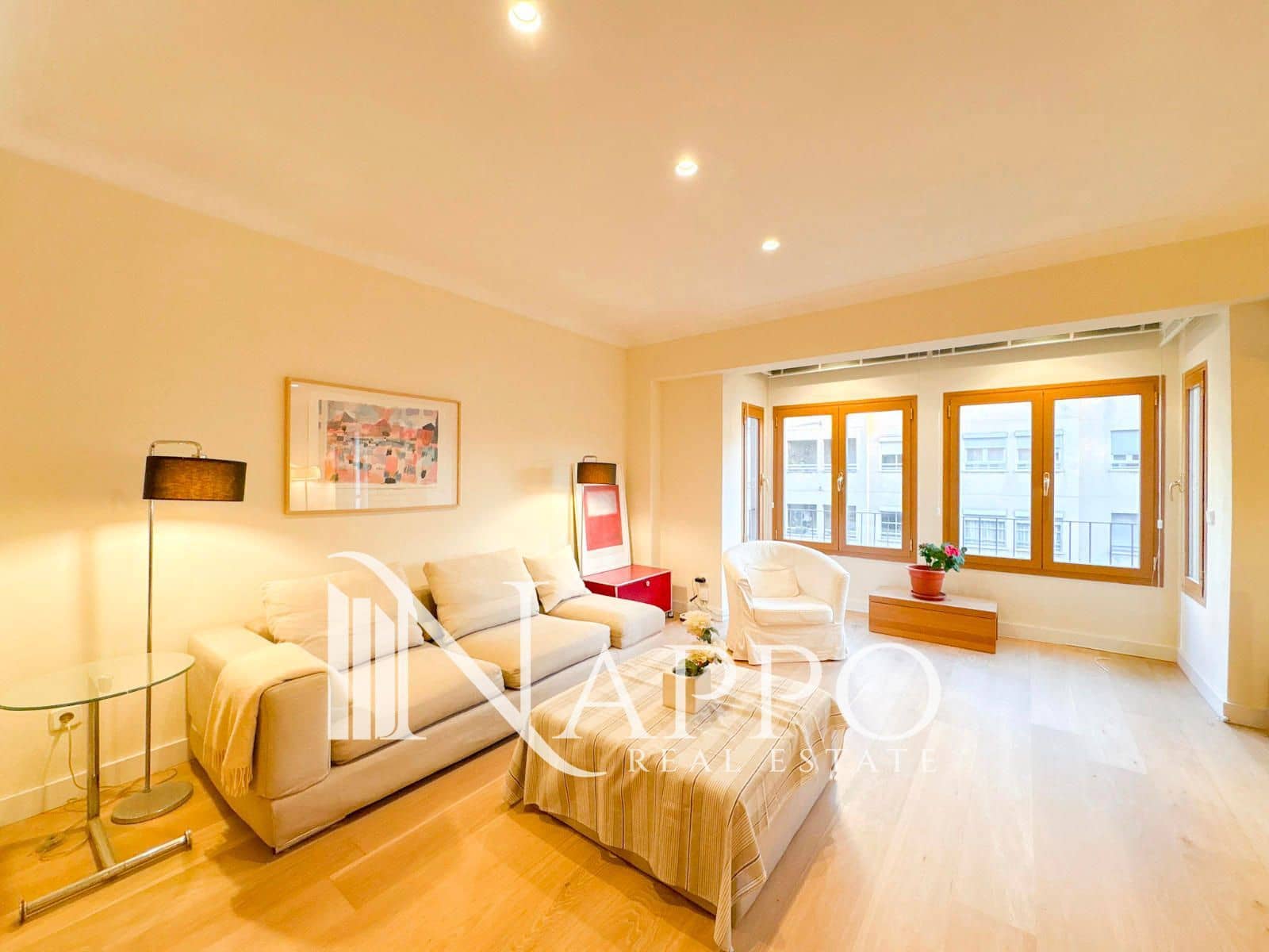 2 bedroom Flat for rent in Palma de Mallorca - € 1,700 (Ref: 9449302)