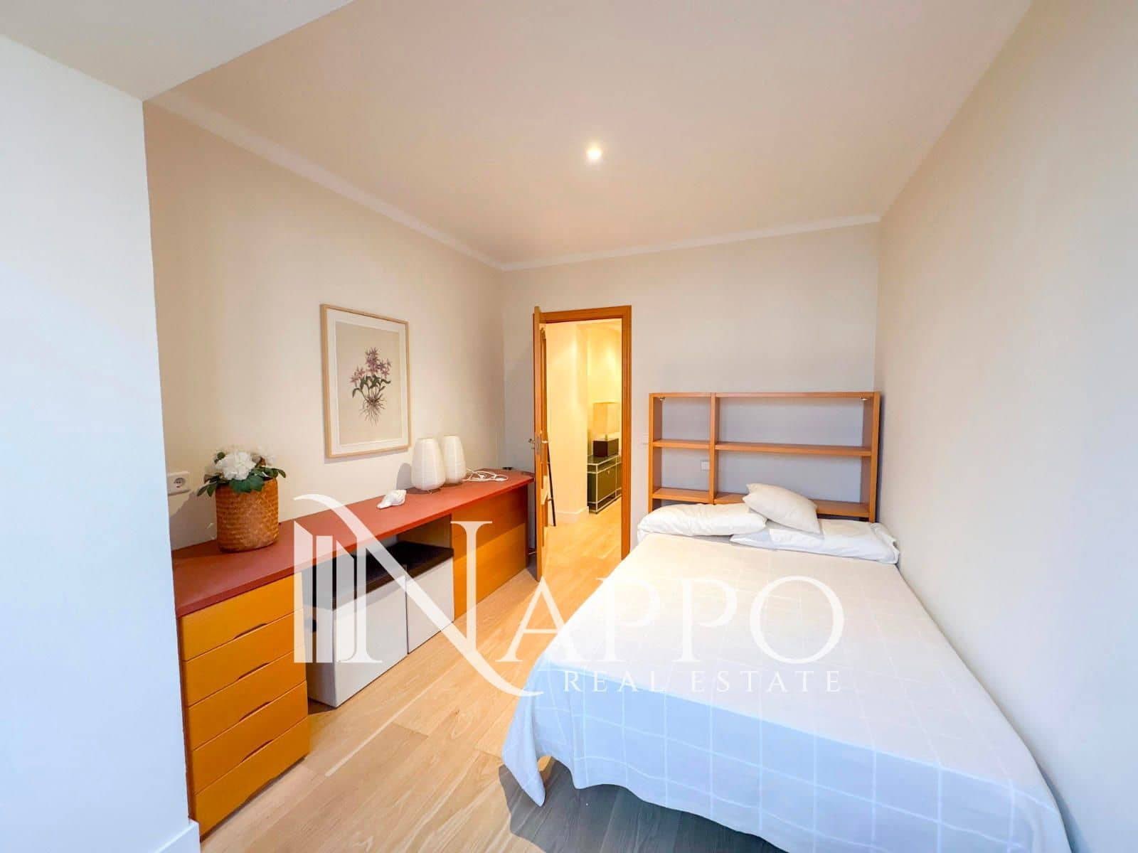 2 bedroom Flat for rent in Palma de Mallorca - € 1,700 (Ref: 9449302)