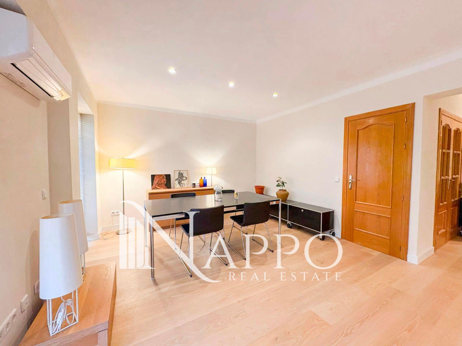 2 bedroom Flat for rent in Palma de Mallorca - € 1,700 (Ref: 9449302)