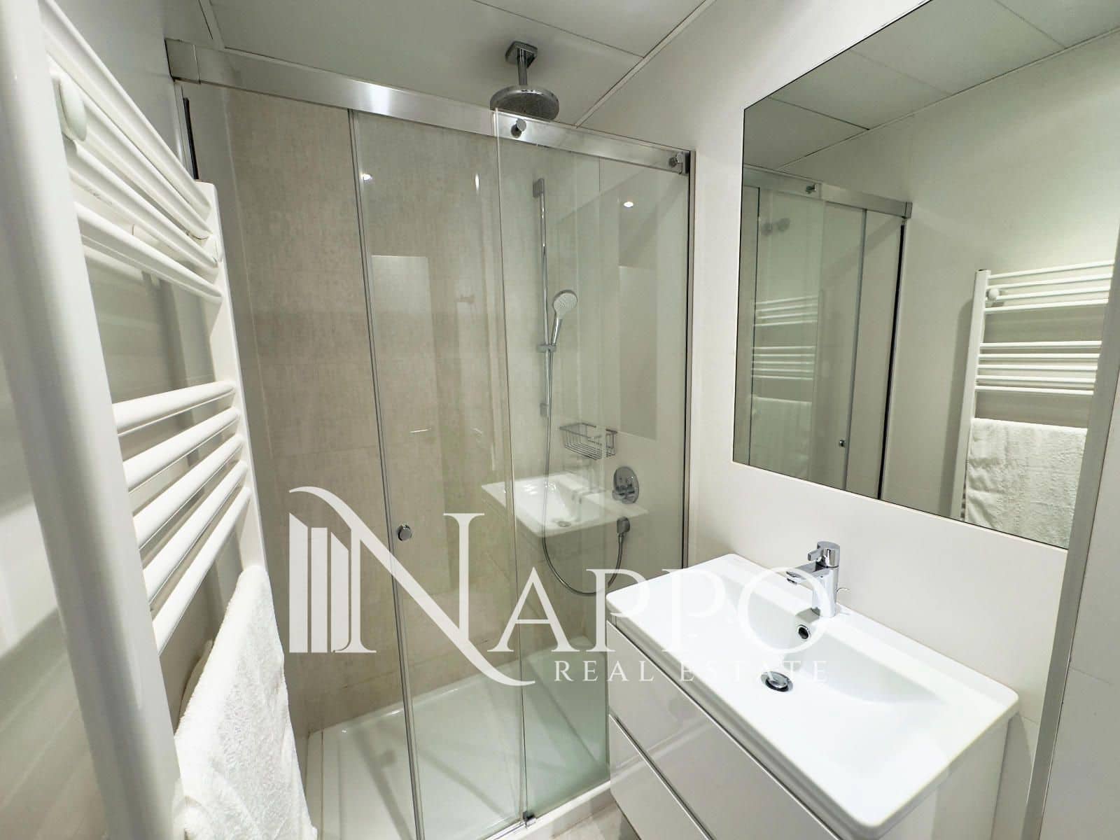 2 bedroom Flat for sale in Madrid city with pool garage - € 1,279,000 (Ref: 9451721)