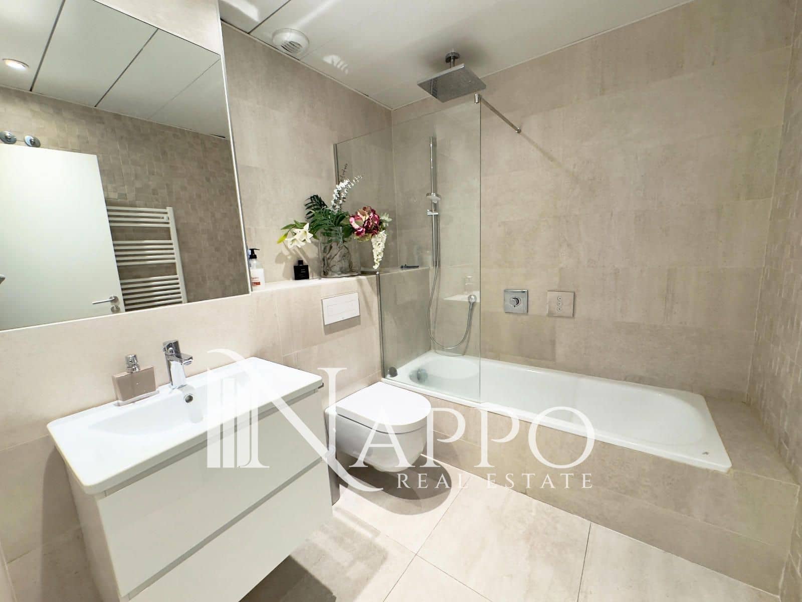 2 bedroom Flat for sale in Madrid city with pool garage - € 1,279,000 (Ref: 9451721)