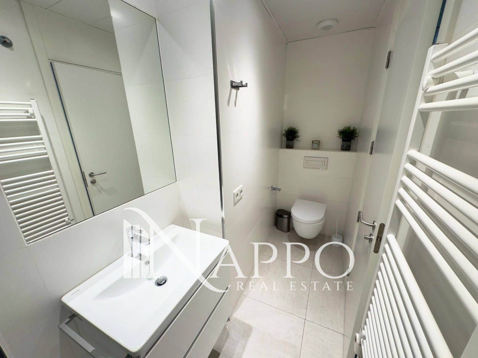 2 bedroom Flat for sale in Madrid city with pool garage - € 1,279,000 (Ref: 9451721)