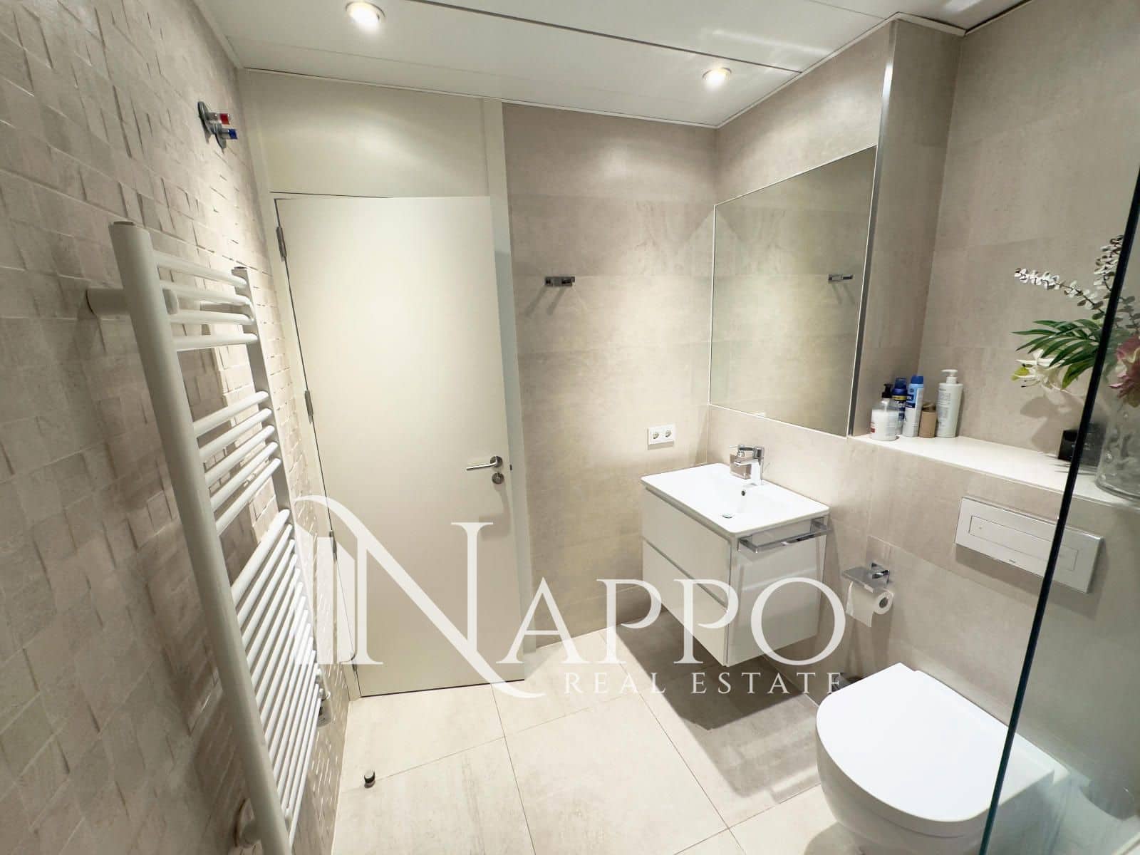 2 bedroom Flat for sale in Madrid city with pool garage - € 1,279,000 (Ref: 9451721)