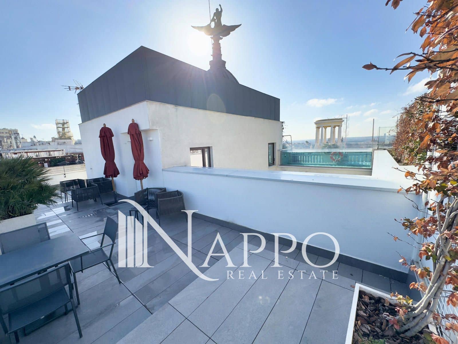 Piso de 2 habitaciones en Madrid ciudad en venta con piscina garaje - 1.279.000 € (Ref: 9451721)