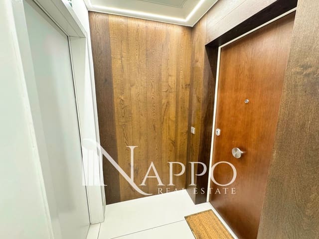 Piso de 2 habitaciones en Centro, Madrid ciudad en venta con piscina garaje - 1.279.000 € (Ref: 9451721)