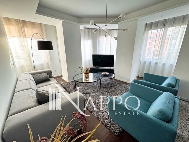 Piso de 2 habitaciones en Centro, Madrid ciudad en venta con piscina garaje - 1.279.000 € (Ref: 9451721)