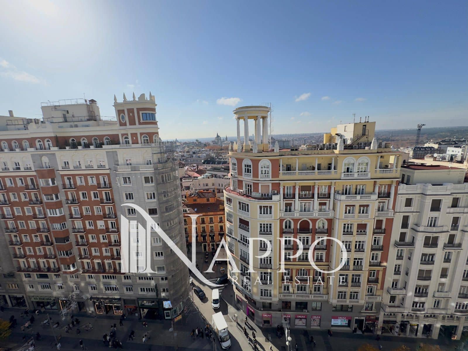 Piso de 2 habitaciones en Madrid ciudad en venta con piscina garaje - 1.279.000 € (Ref: 9451721)