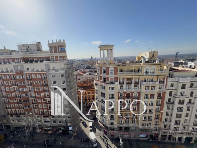 Piso de 2 habitaciones en Centro, Madrid ciudad en venta con piscina garaje - 1.279.000 € (Ref: 9451721)