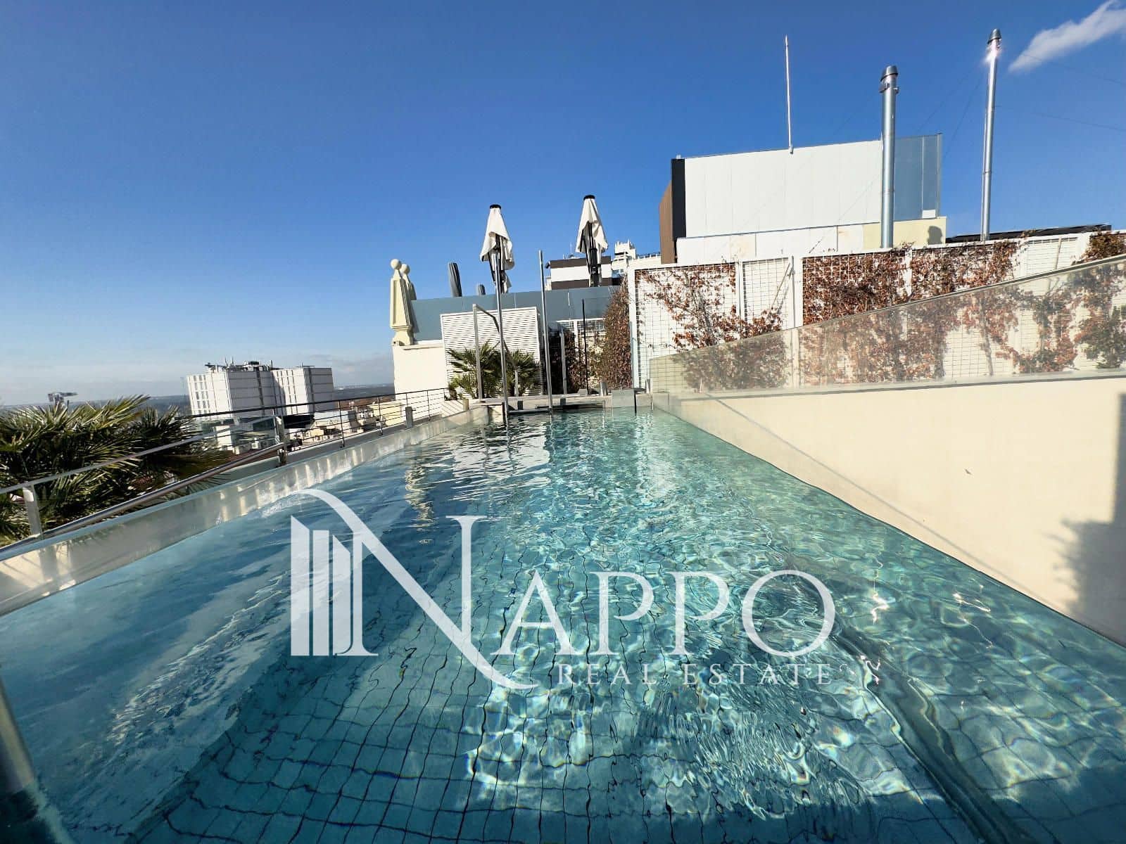 Piso de 2 habitaciones en Madrid ciudad en venta con piscina garaje - 1.279.000 € (Ref: 9451721)