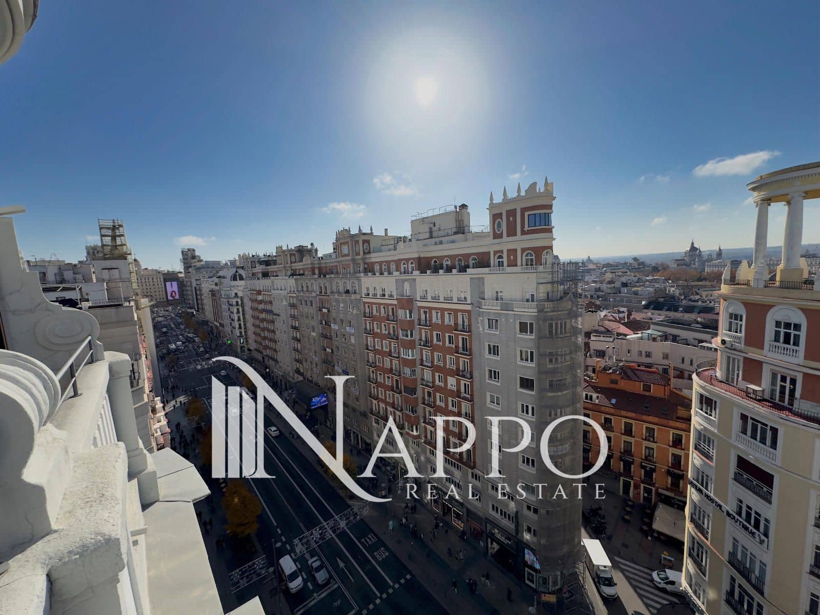 2 bedroom Flat for sale in Madrid city with pool garage - € 1,279,000 (Ref: 9451721)