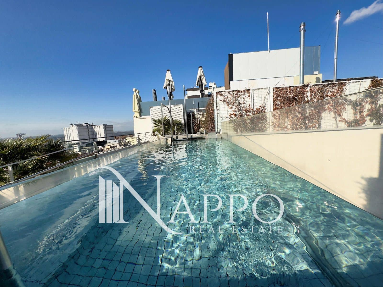 2 bedroom Flat for sale in Madrid city with pool garage - € 1,279,000 (Ref: 9451721)