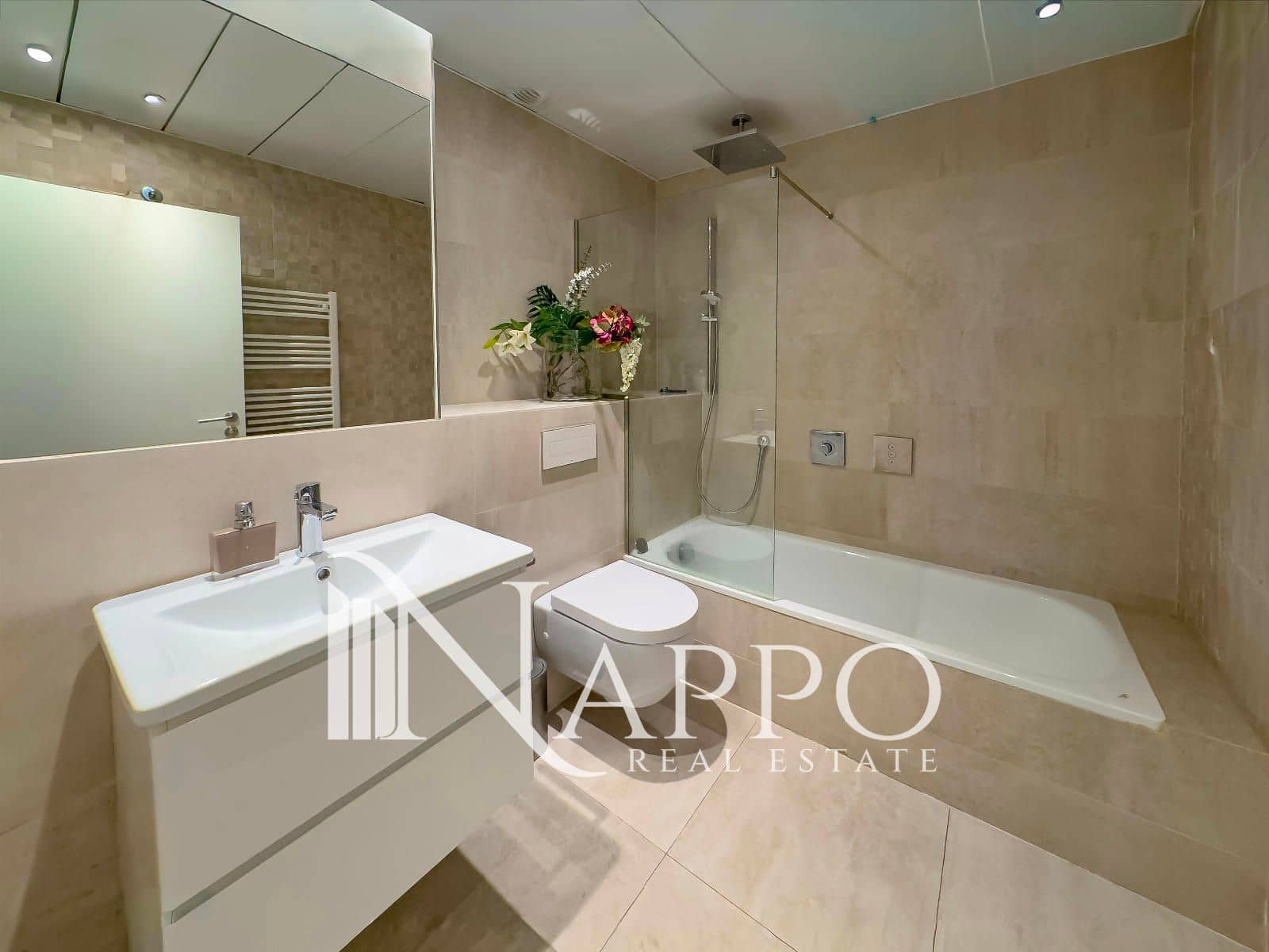 2 bedroom Flat for sale in Madrid city with pool garage - € 1,279,000 (Ref: 9451721)