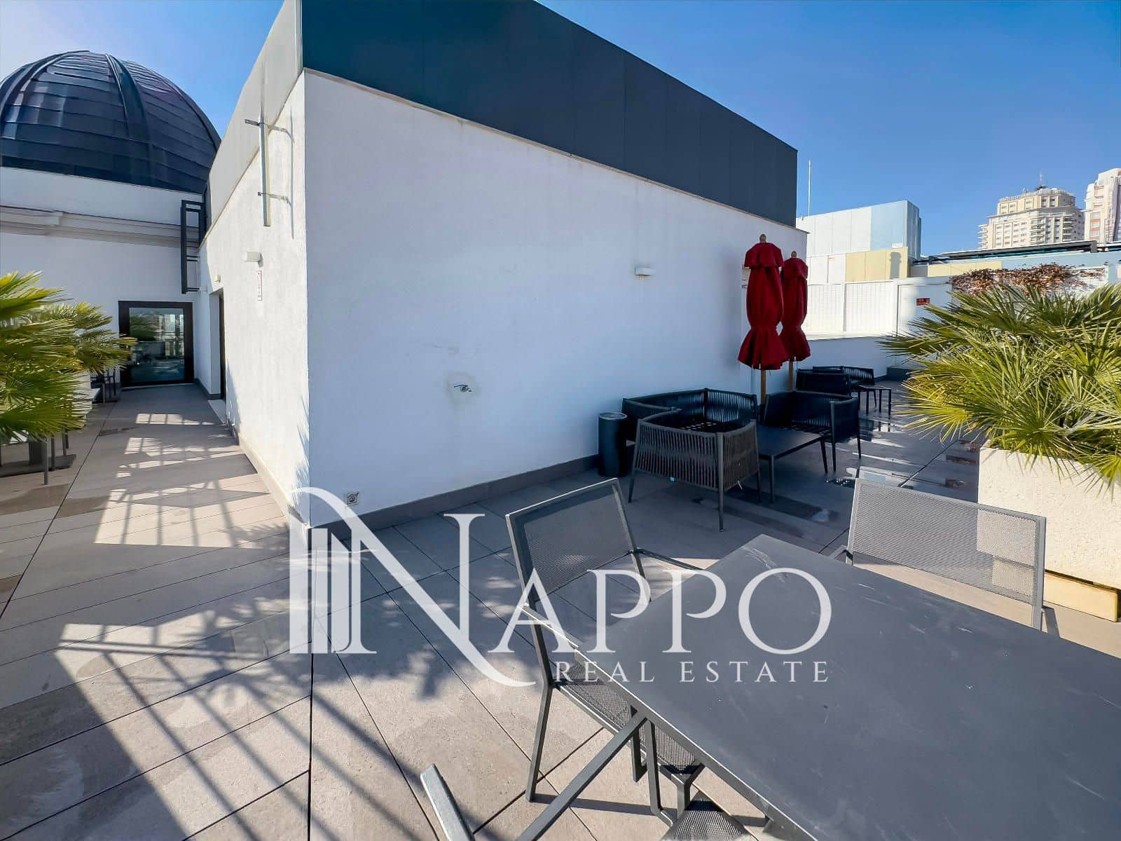 2 bedroom Flat for sale in Madrid city with pool garage - € 1,279,000 (Ref: 9451721)