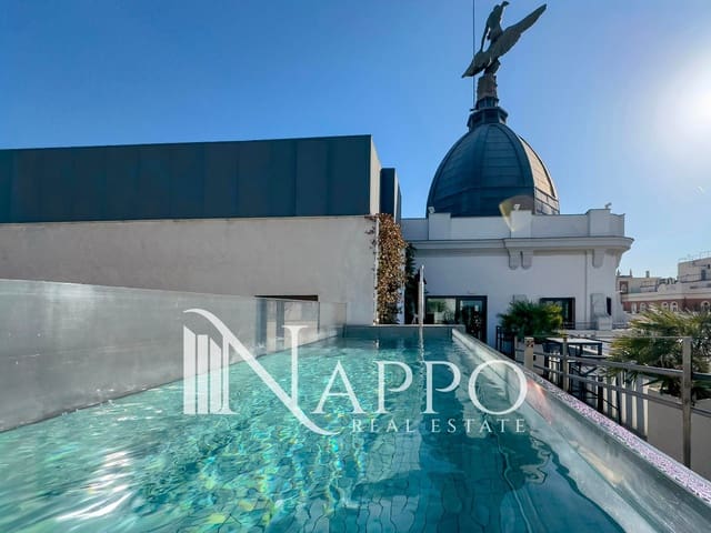 Piso de 2 habitaciones en Centro, Madrid ciudad en venta con piscina garaje - 1.279.000 € (Ref: 9451721)