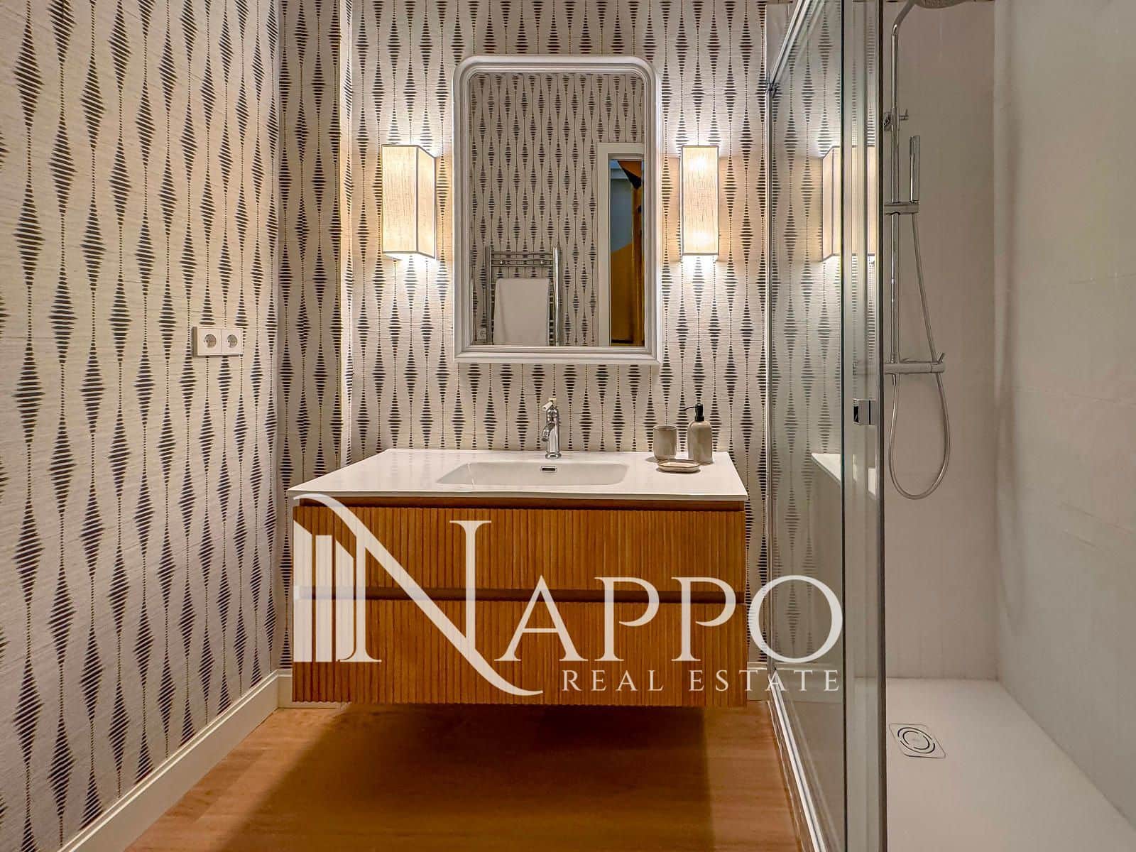 2 makuuhuone Omakotitalo myytävänä paikassa Madrid kaupunki - 850 000 € (Ref: 9454743)