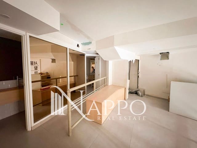 Local Commercial à louer à Palma de Mallorca - 2 000 € (Ref: 9460846)
