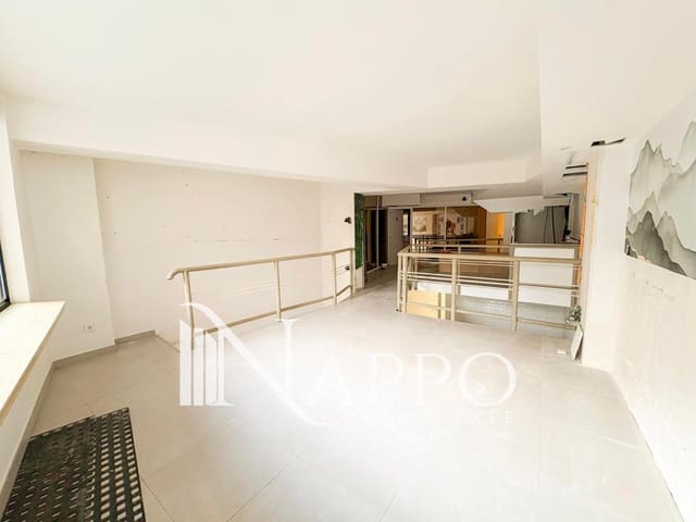 Local Commercial à louer à Palma de Mallorca - 2 000 € (Ref: 9460846)