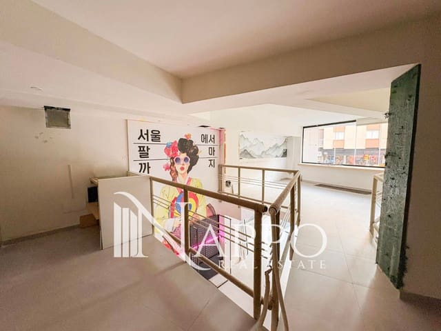 Local Commercial à louer à Palma de Mallorca - 2 000 € (Ref: 9460846)