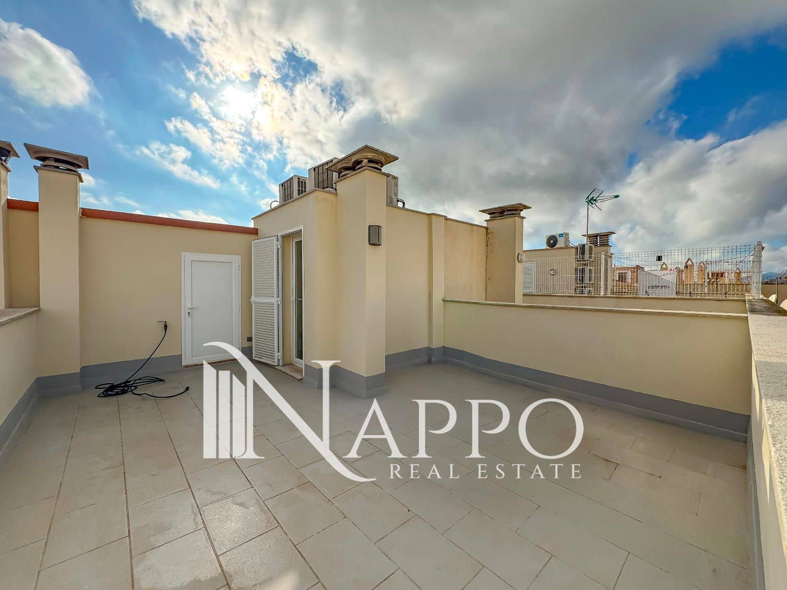 Piso de 3 habitaciones en Son Ferriol en venta con garaje - 710.000 € (Ref: 9471653)