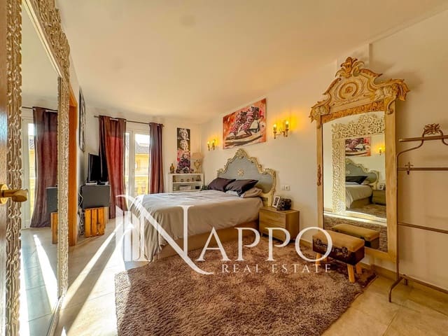 Piso de 3 habitaciones en Son Ferriol, Palma de Mallorca en venta con garaje - 710.000 € (Ref: 9471653)