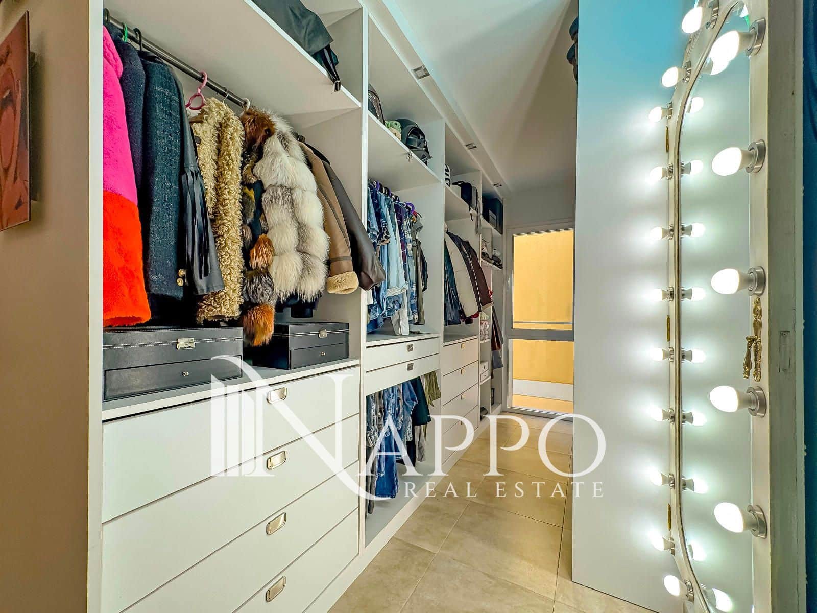 Piso de 3 habitaciones en Son Ferriol en venta con garaje - 710.000 € (Ref: 9471653)