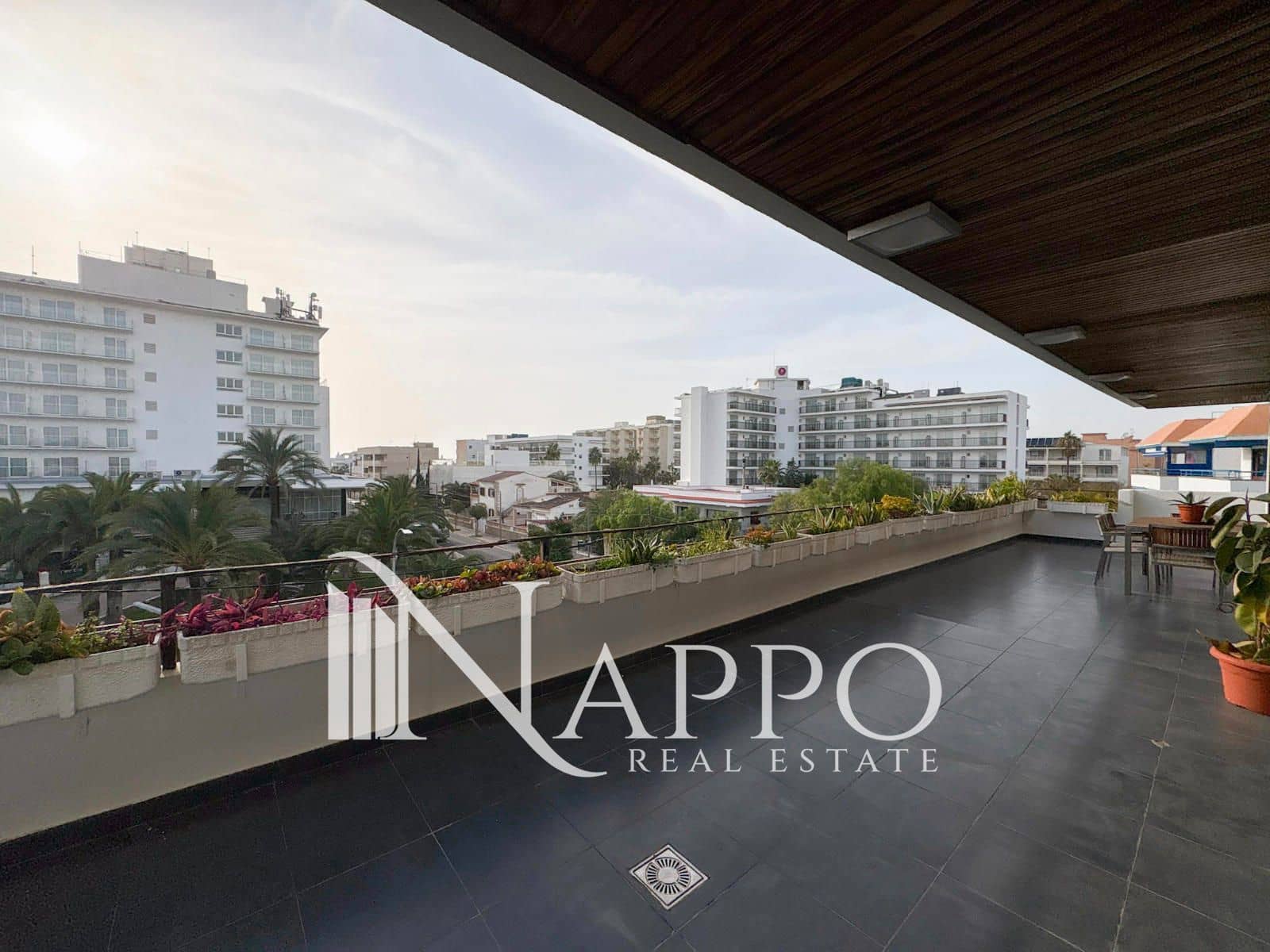 4 sovrum Takvåning till salu i Palma de Mallorca med garage - 669 000 € (Ref: 9473217)