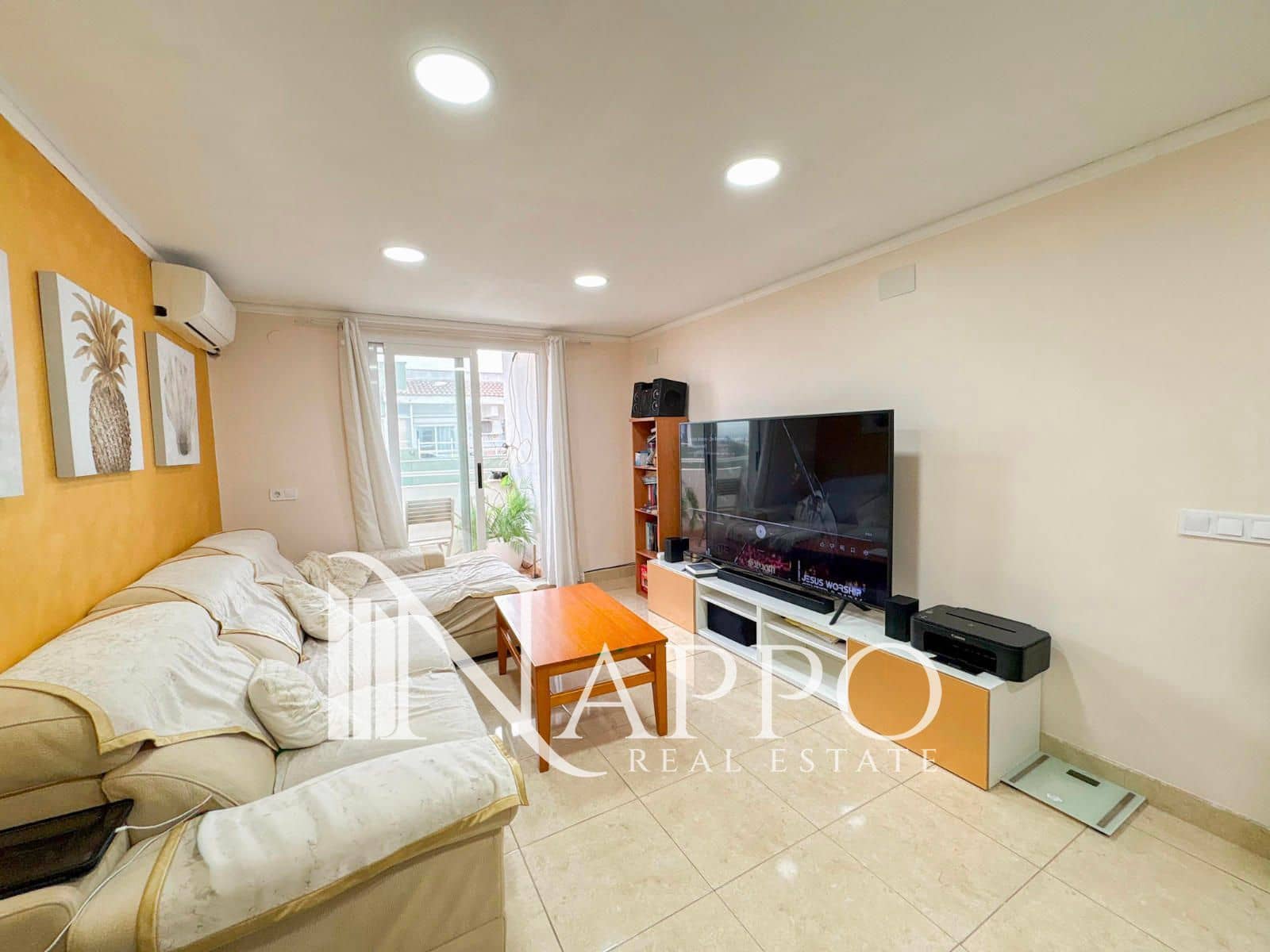 3 bedroom Flat for sale in Palma de Mallorca - € 290,000 (Ref: 9473626)