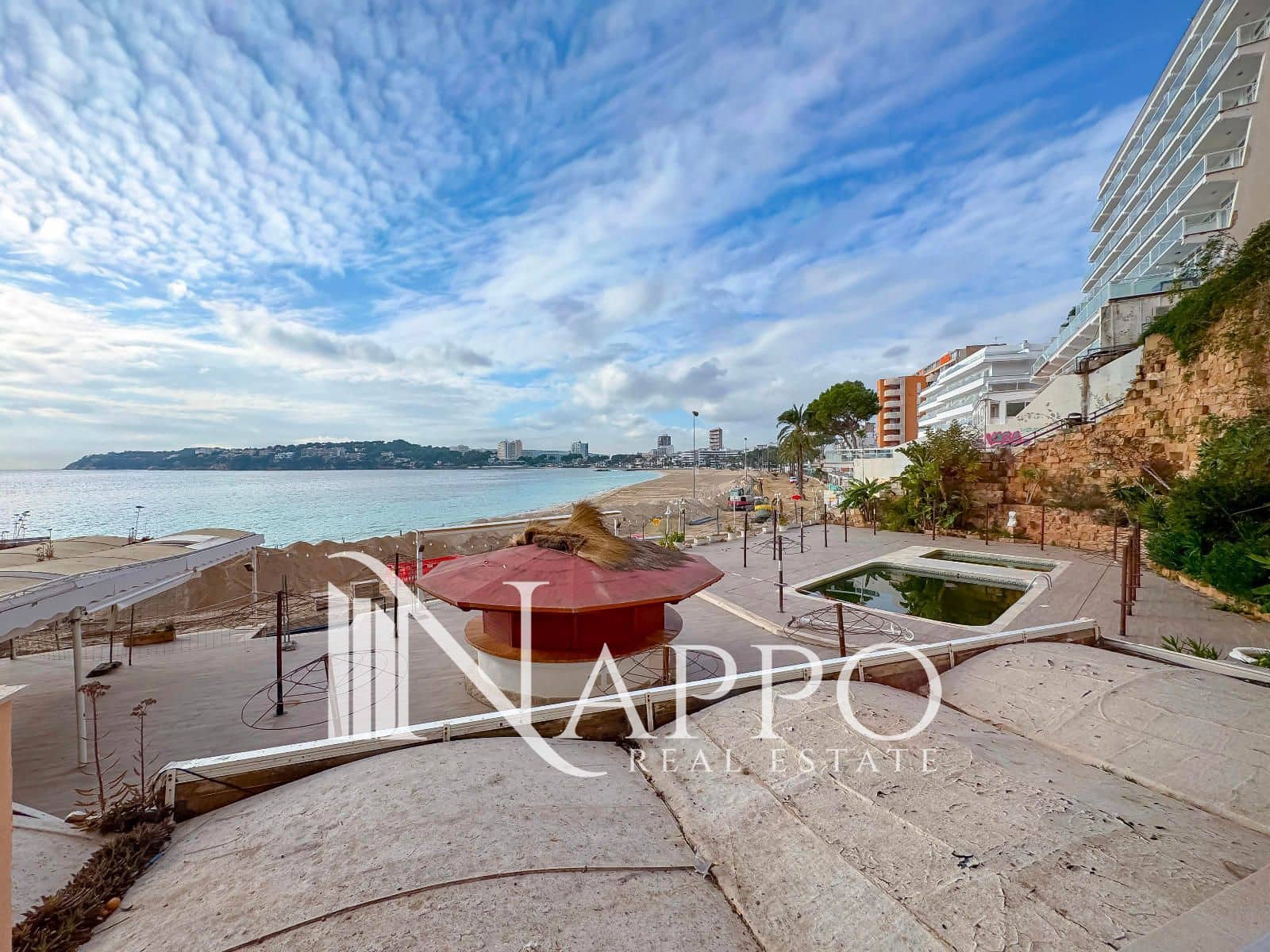 2 soverom Leilighet til leie i Magalluf med svømmebasseng - € 1 350 (Ref: 9476267)