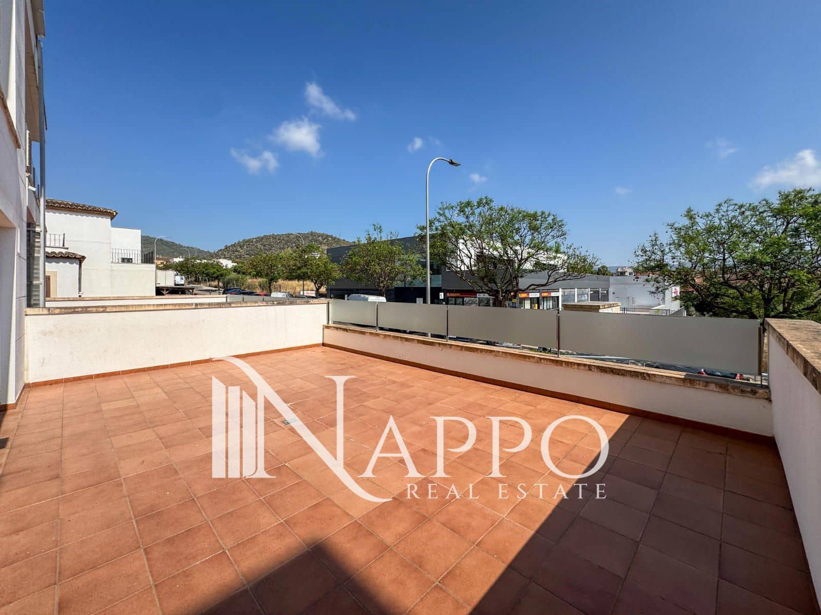 3 bedroom Flat for sale in Palma de Mallorca with pool garage - € 739,000 (Ref: 9483598)