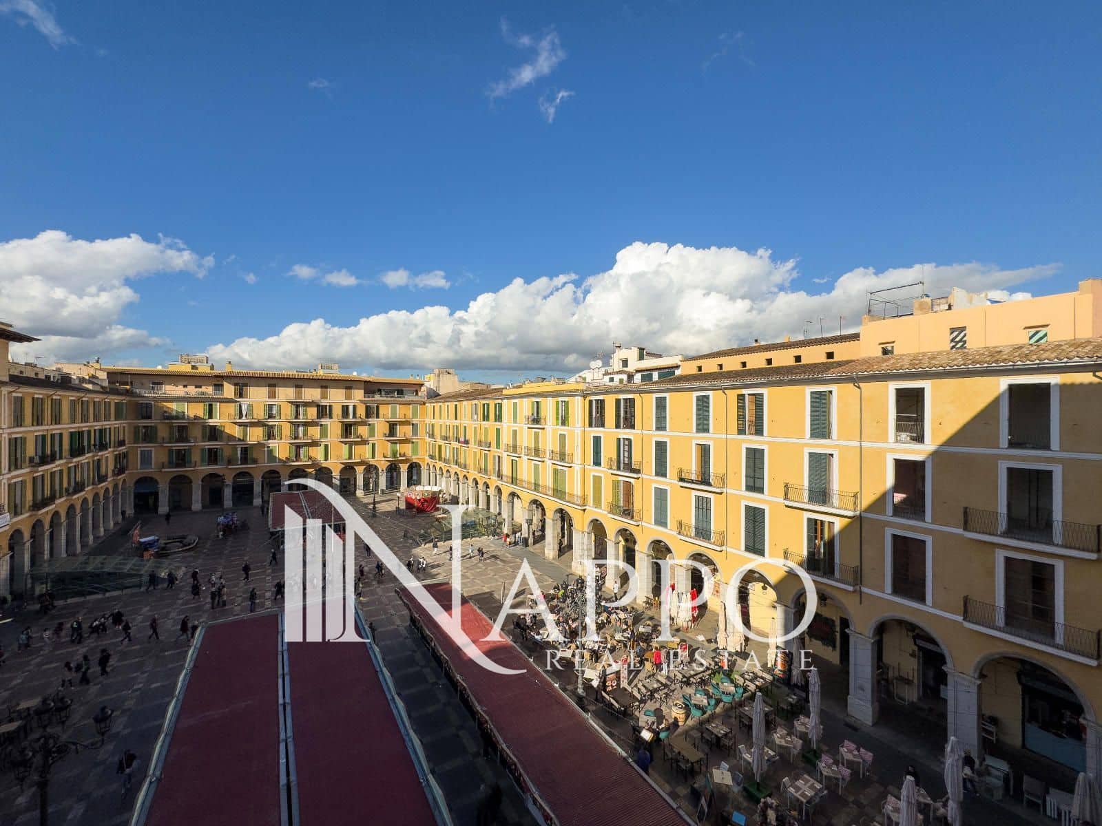 Piso de 3 habitaciones en Palma de Mallorca en alquiler con garaje - 2.300 € (Ref: 9483606)