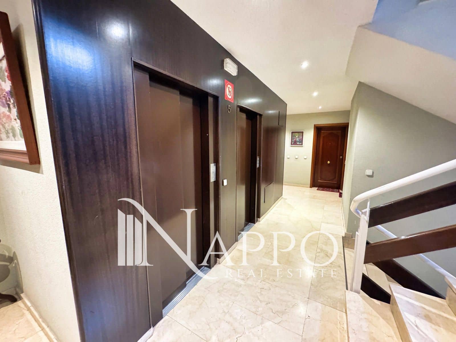 3 soveværelse Lejlighed til salg i Madrid by med swimmingpool garage - € 1.999.000 (Ref: 9498073)