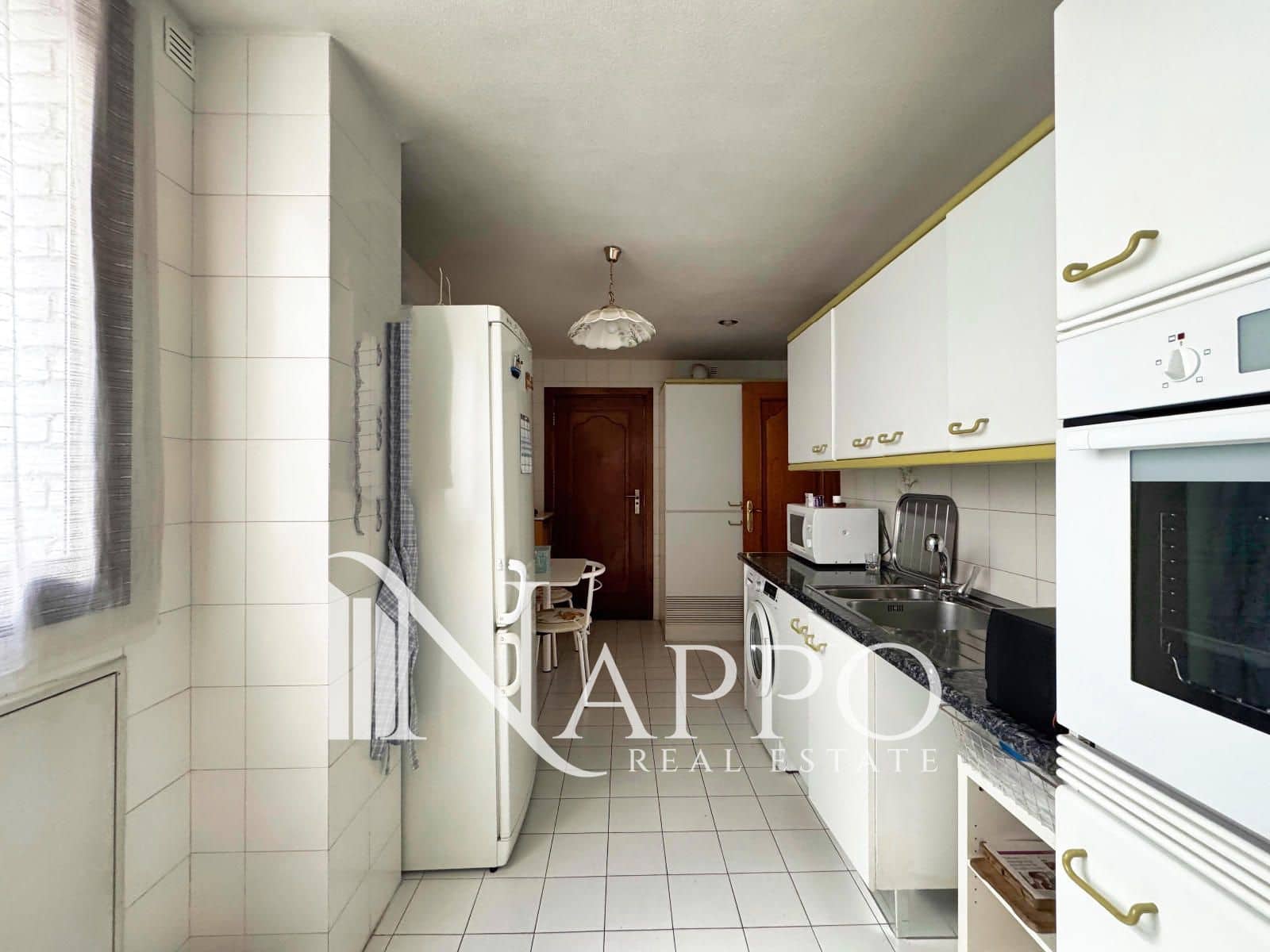 3 soveværelse Lejlighed til salg i Madrid by med swimmingpool garage - € 1.999.000 (Ref: 9498073)