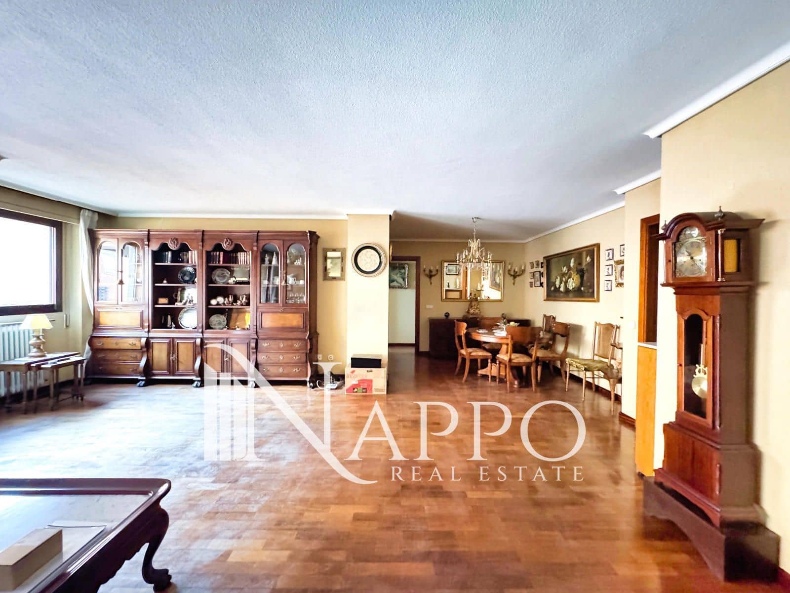 3 soveværelse Lejlighed til salg i Madrid by med swimmingpool garage - € 1.999.000 (Ref: 9498073)