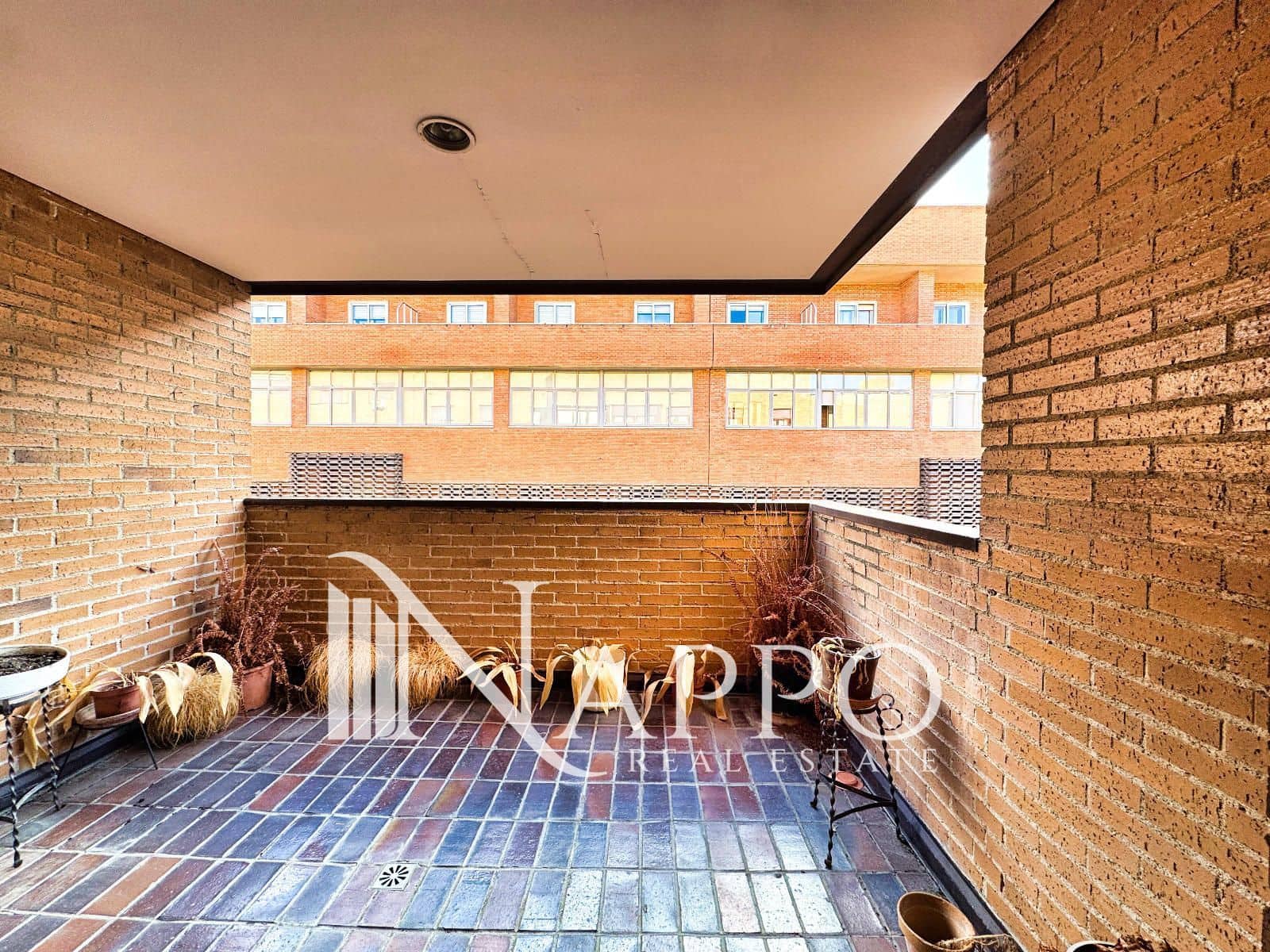 3 soveværelse Lejlighed til salg i Madrid by med swimmingpool garage - € 1.999.000 (Ref: 9498073)