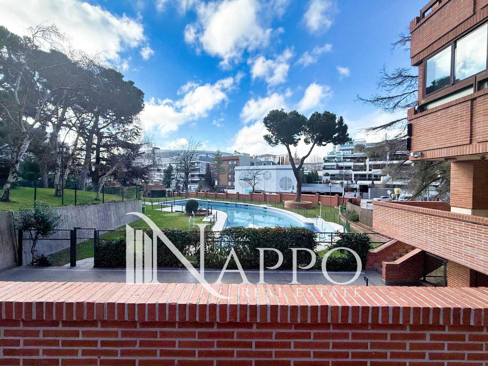 3 soveværelse Lejlighed til salg i Madrid by med swimmingpool garage - € 1.999.000 (Ref: 9498073)