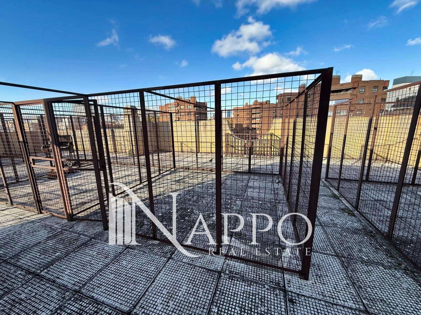 3 soveværelse Lejlighed til salg i Madrid by med swimmingpool garage - € 1.999.000 (Ref: 9498073)