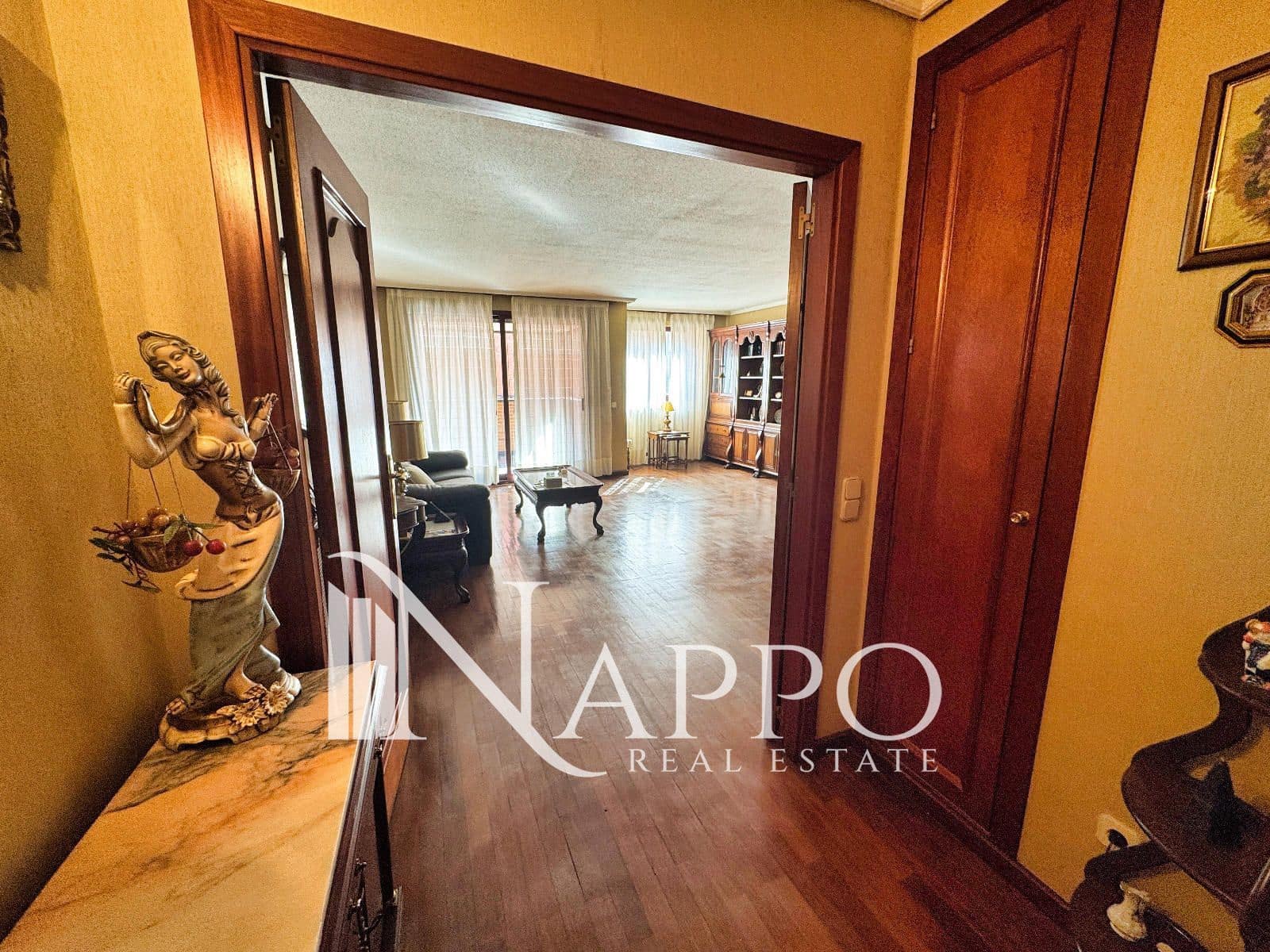 Piso de 3 habitaciones en Madrid ciudad en venta con piscina garaje - 1.999.000 € (Ref: 9498073)