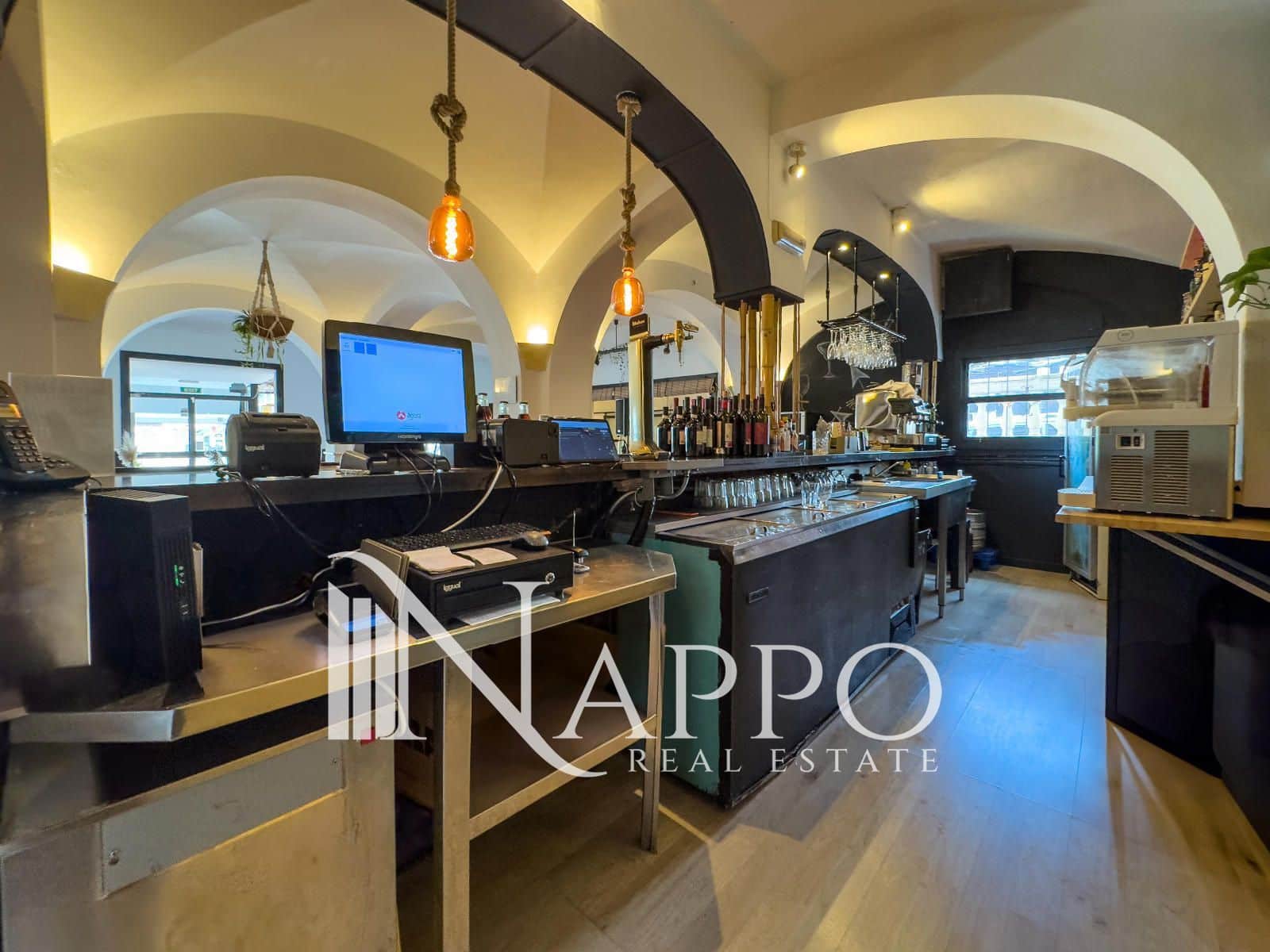 Commercial for rent in Cala Mayor - € 1,900 (Ref: 9500088)