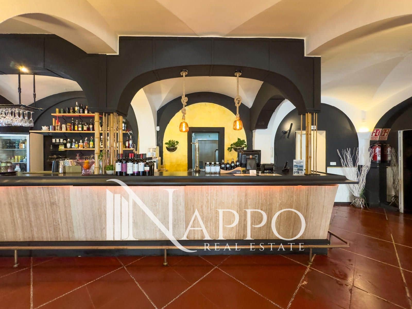 Commercial for rent in Cala Mayor - € 1,900 (Ref: 9500088)