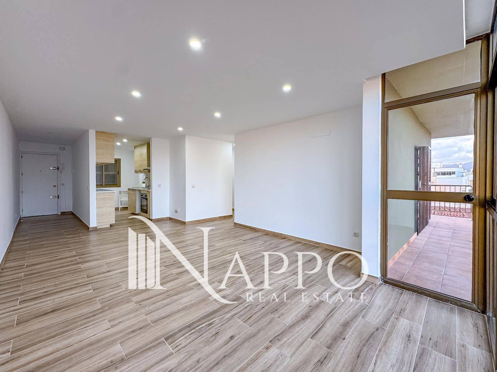 3 bedroom Flat for rent in Palma de Mallorca - € 1,900 (Ref: 9500619)