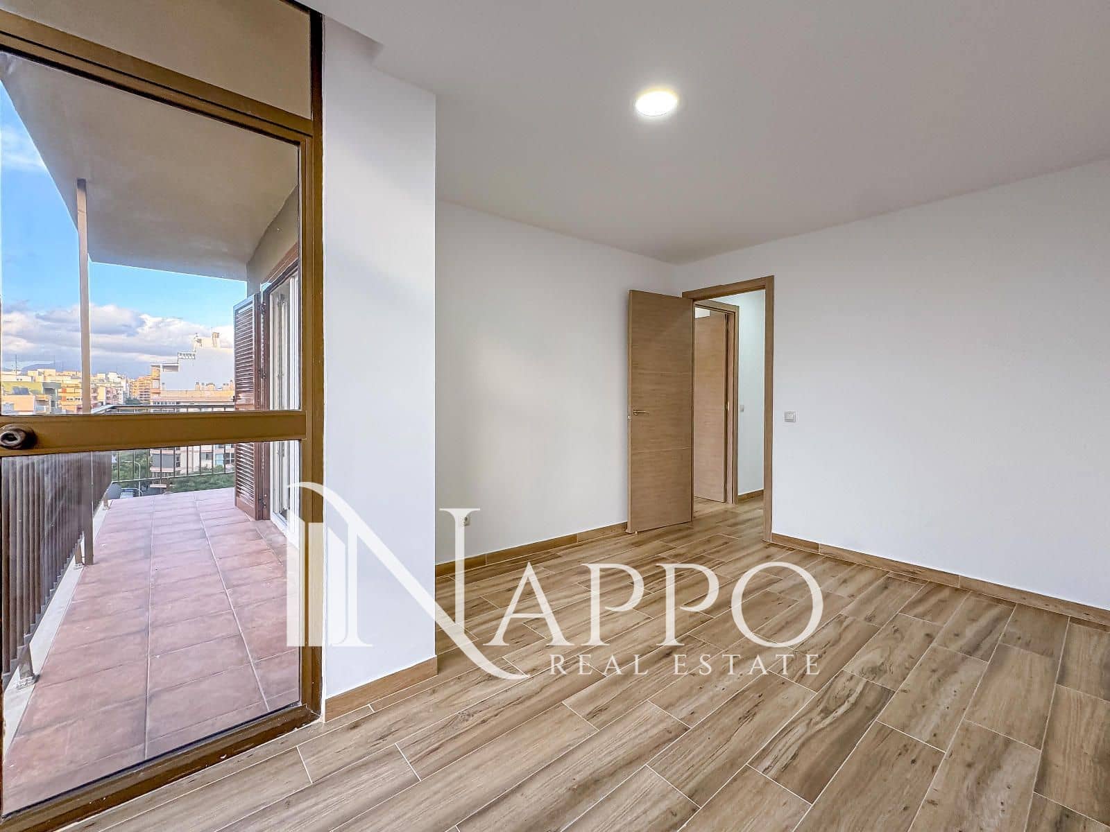 3 bedroom Flat for rent in Palma de Mallorca - € 1,900 (Ref: 9500619)