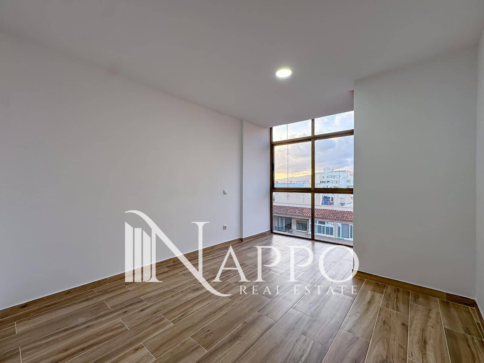 3 bedroom Flat for rent in Palma de Mallorca - € 1,900 (Ref: 9500619)